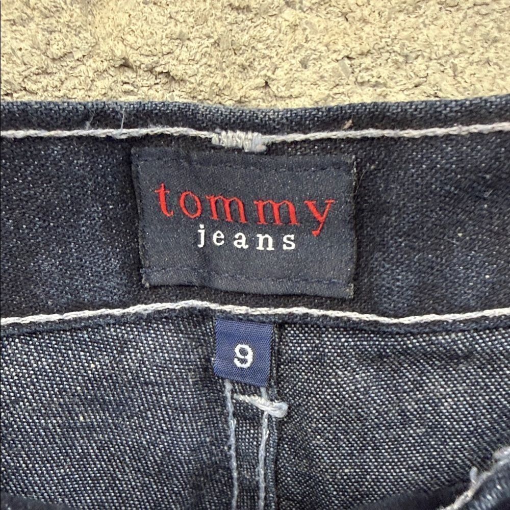 Tommy Hilfiger Navy Denim Pencil Skirt with Flag Detail - Picture 4 of 7